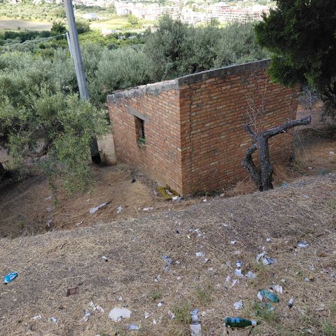 Terreno agricolo in commerciale in Via Femminamorta
