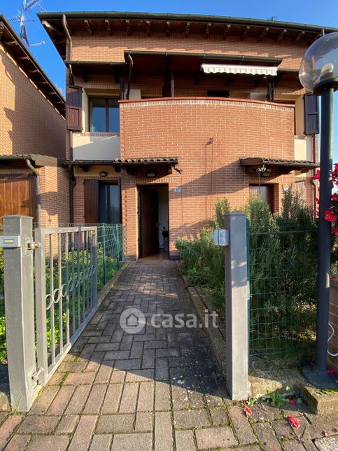 Appartamento in residenziale in Via Crevalcore