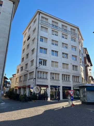 Ufficio in commerciale in Piazza XX Settembre