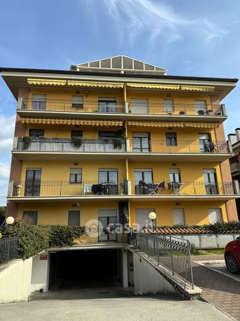 Appartamento in residenziale in Via Carlo Poerio