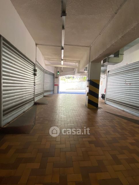 Garage/posto auto in residenziale in Via Ferdinando Galiani 19