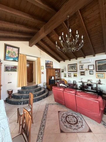 Casa indipendente in residenziale in Via Podgora