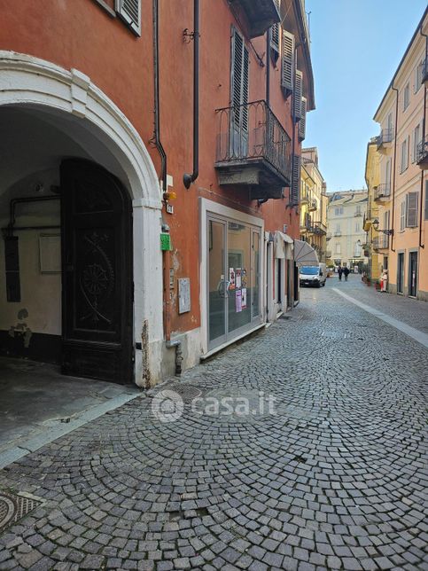 Box/posto auto in residenziale in Via Giuseppe Garibaldi 8