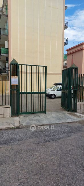 Garage/posto auto in residenziale in Via Martiri di Via Fani 24