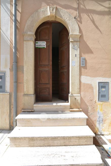 Casa indipendente in residenziale in 