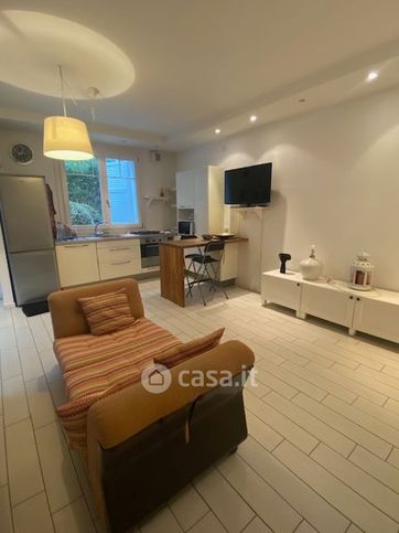 Appartamento in residenziale in Viale Oberdan