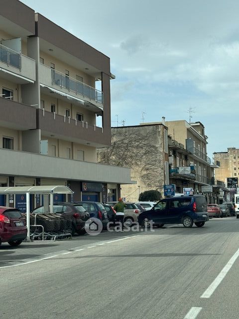 Garage/posto auto in residenziale in Via San Anna 15