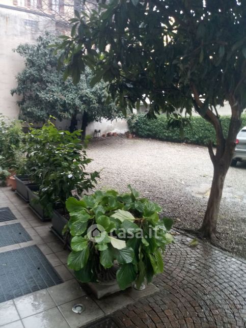 Appartamento in residenziale in Via Fogazzaro Milano