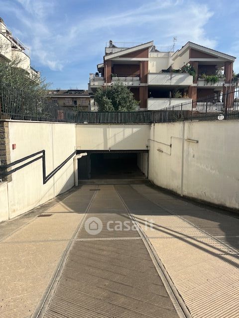 Garage/posto auto in residenziale in Via Varvariana 49