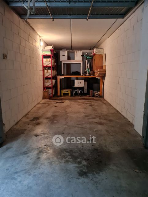 Garage/posto auto in residenziale in Via Gen. C. A. dalla Chiesa 3