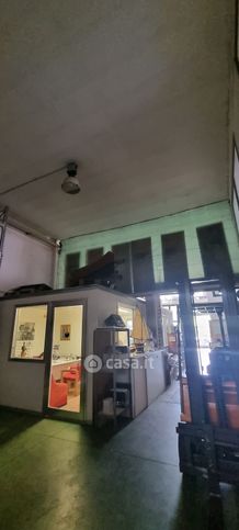 Capannone in commerciale in Via Acquasanta