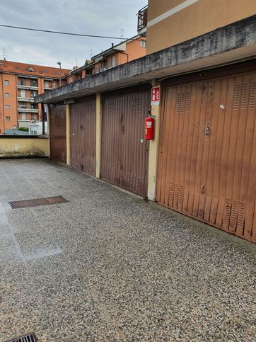 Box/posto auto in residenziale in Via CAPPUCCINI 10