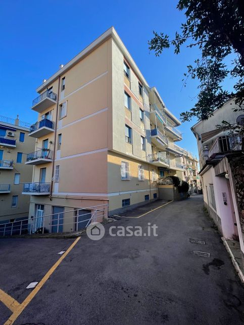Appartamento in residenziale in Via Montani 16