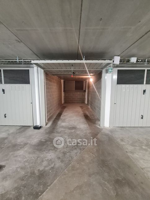 Garage/posto auto in residenziale in Via Casale 5