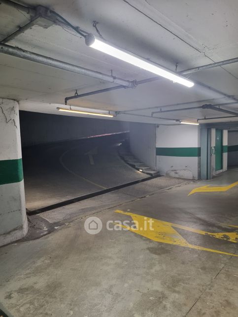 Garage/posto auto in residenziale in Piazzale Dateo 7