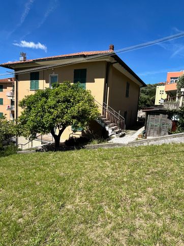 Casa indipendente in residenziale in Via Guglielmo Marconi