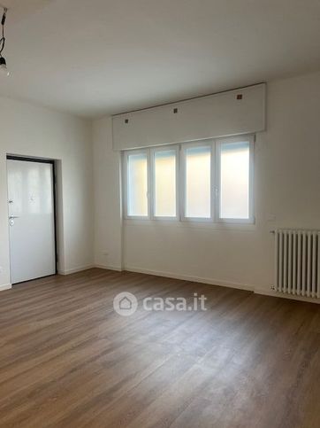 Appartamento in residenziale in Via Lorenzo Fasolo 20