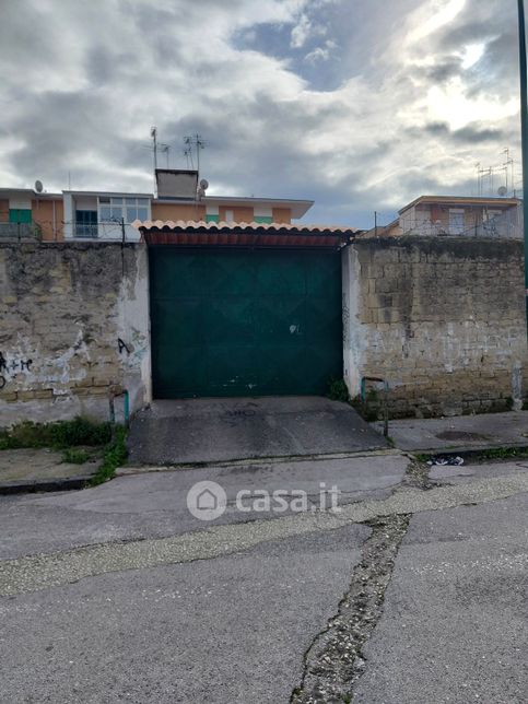 Garage/posto auto in residenziale in Traversa IV Cassano 11