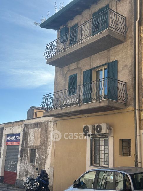 Appartamento in residenziale in Via Timoleone 99