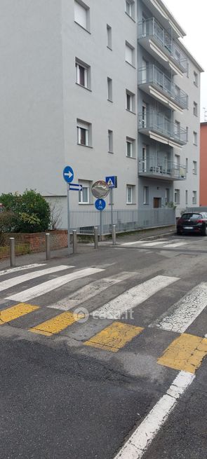 Garage/posto auto in residenziale in Via I Maggio 8