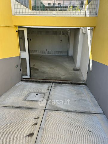 Box/posto auto in residenziale in Via Sabazia