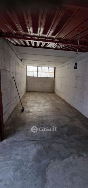 Box/posto auto in residenziale in Via dei Romanelli