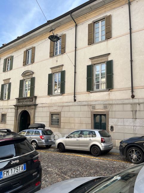 Appartamento in residenziale in Via San Tomaso 39