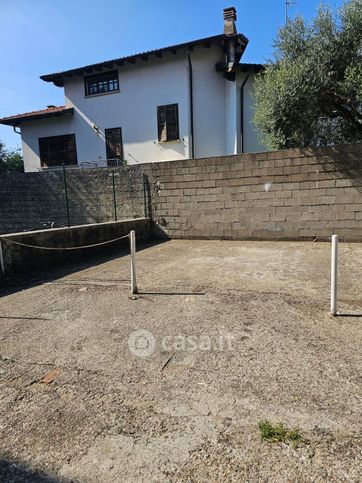 Box/posto auto in residenziale in Via Enrico Fermi