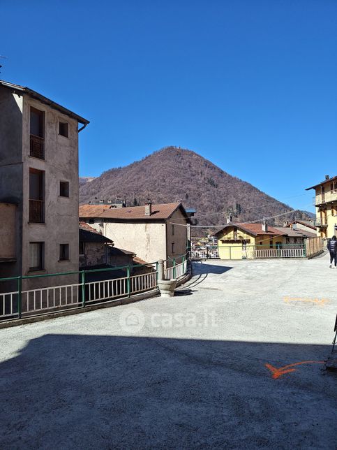 Casa indipendente in residenziale in Via Lera 6