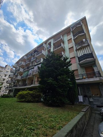 Appartamento in residenziale in Via Felice Rey 3