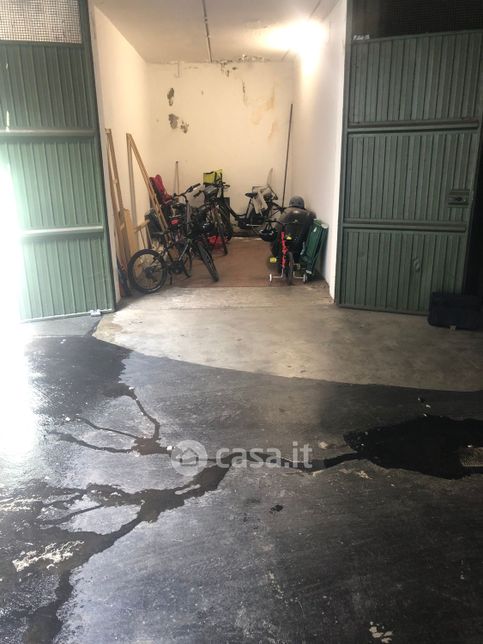 Box/posto auto in residenziale in Corso Traiano 34