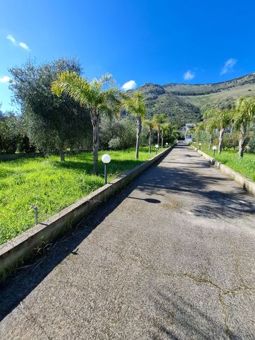 Villa in residenziale in Via Enrico Berlinguer