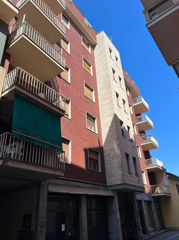 Attico/mansarda in residenziale in Via Indipendenza 6