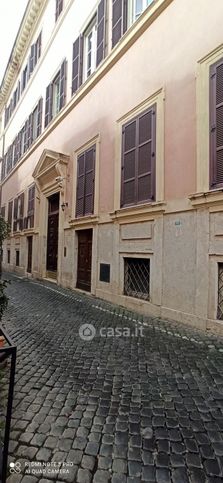 Appartamento in residenziale in Via della Cisterna 22