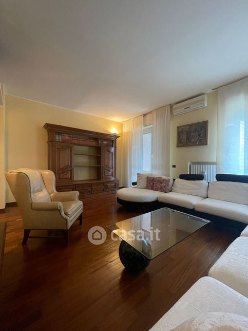 Appartamento in residenziale in Via Giuseppe Avezzana 18