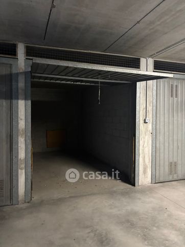 Box/posto auto in residenziale in Via Enrico Cravero 27