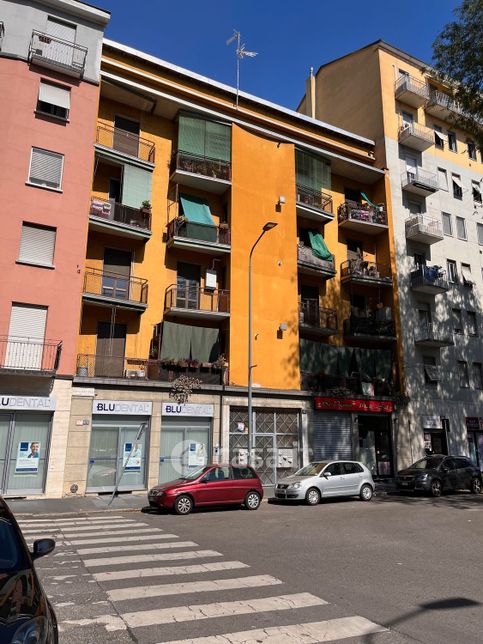 Appartamento in residenziale in Piazza Pompeo Castelli 12