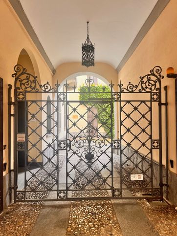 Ufficio in commerciale in Via San Martino Della Battaglia 12