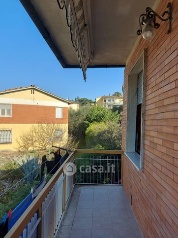 Appartamento in residenziale in zona vico alto