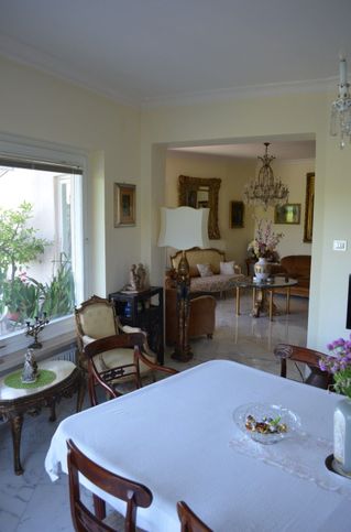 Appartamento in residenziale in Via della Fonte di Fauno