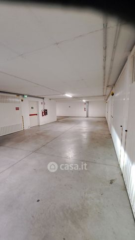 Box/posto auto in residenziale in Via padre Eusebio Chini