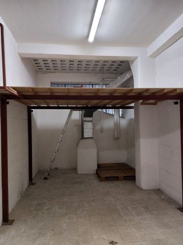 Box/posto auto in residenziale in Vicolo di Vigna Fabbri
