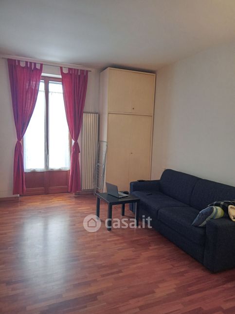 Appartamento in residenziale in Via Olona 19