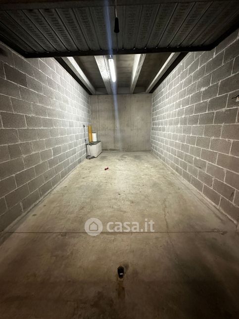 Garage/posto auto in residenziale in Via Franco Sacchetti 130