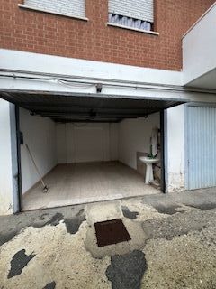 Garage/posto auto in residenziale in Via Torino