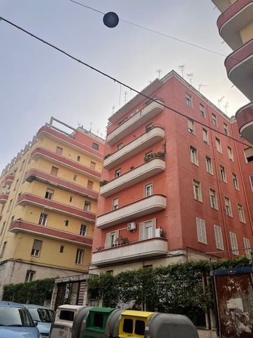 Appartamento in residenziale in Via Massimo Stanzione 18