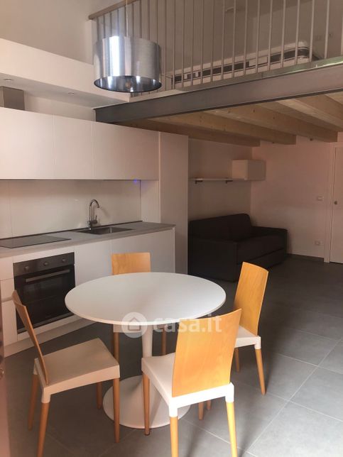 Loft in residenziale in Via Emilia Ponente 344