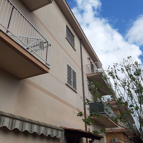 Appartamento in residenziale in Via Domenico da Ponzo 52