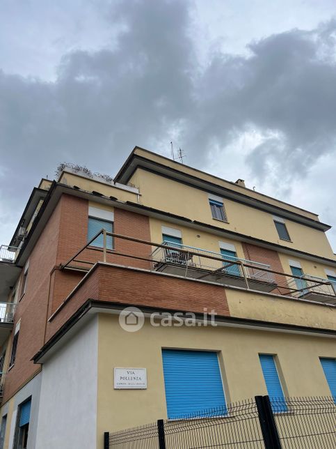 Appartamento in residenziale in Via Serravalle di Chienti 4