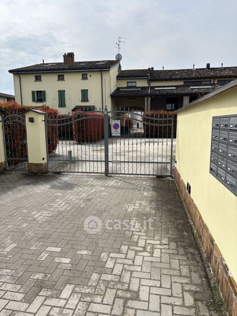 Appartamento in residenziale in Strada Principale di Beneceto 135